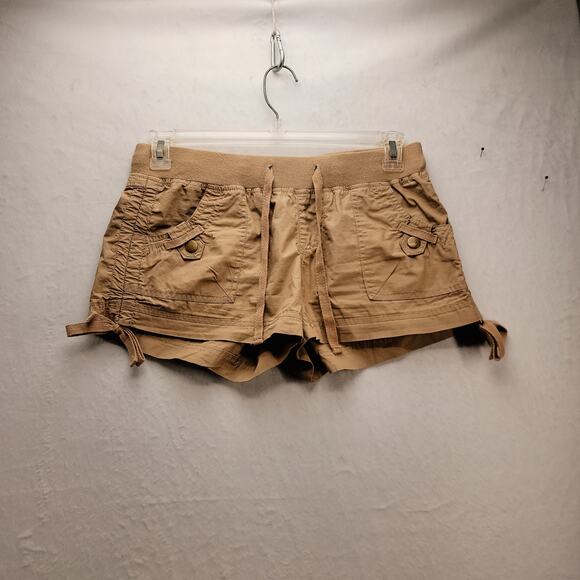 Bongo Khaki shorts, size Juniors 11, NWOT - Picture 1 of 12